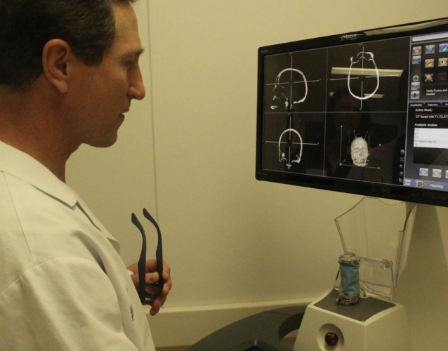 Robot used in Lakeway hospital enables patient-friendly brain surgery